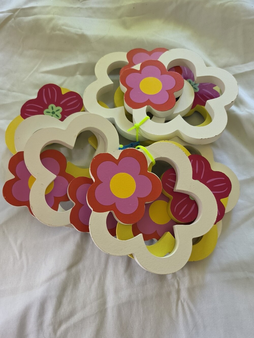 9 Piece Wooden Floral Hanging Decor - Pink, Yellow & White Flowers Minor Wear